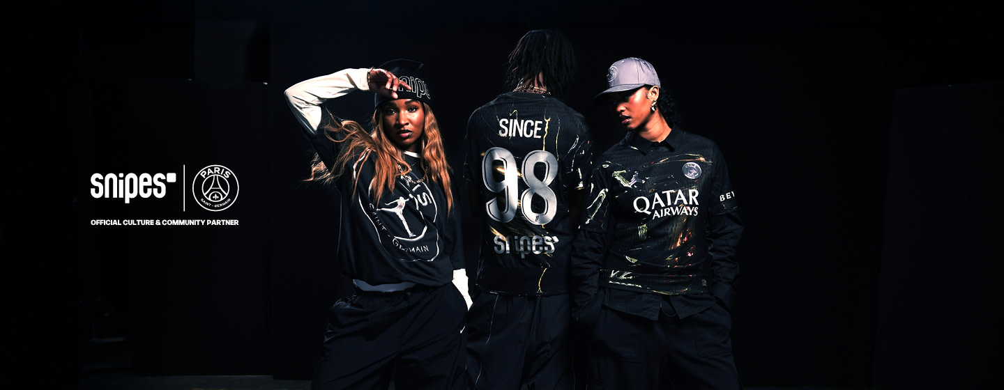 three models wearing PSG jersey 5th kit