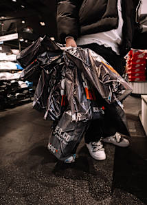 multiple SNIPES bags