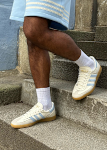 Sneakers Hub