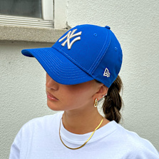 CapsWomen_STL2