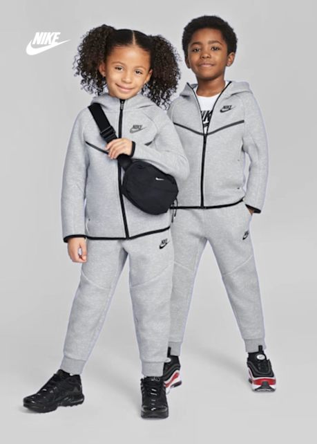 NIKE