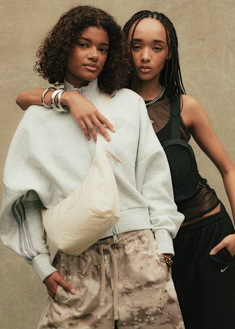 KN-MB-Q326-DC-300_260615_SNIPES_B2S_02_MICHELLE+HADISSA_0079