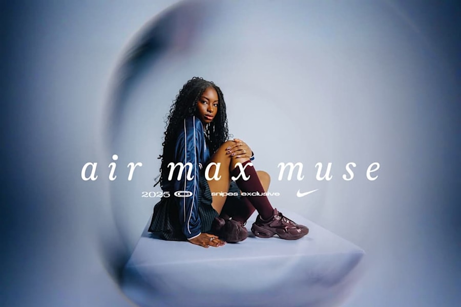Nike Muse Campaig portaining a girl wearing nike muse sneakers