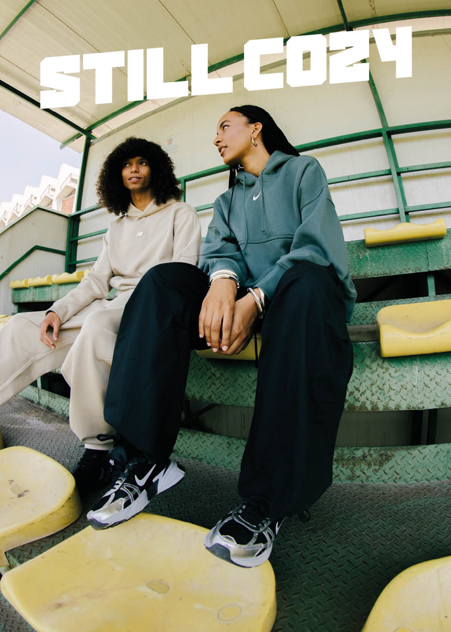 SNIPES Onlineshop Sneakers Streetwear Accessories