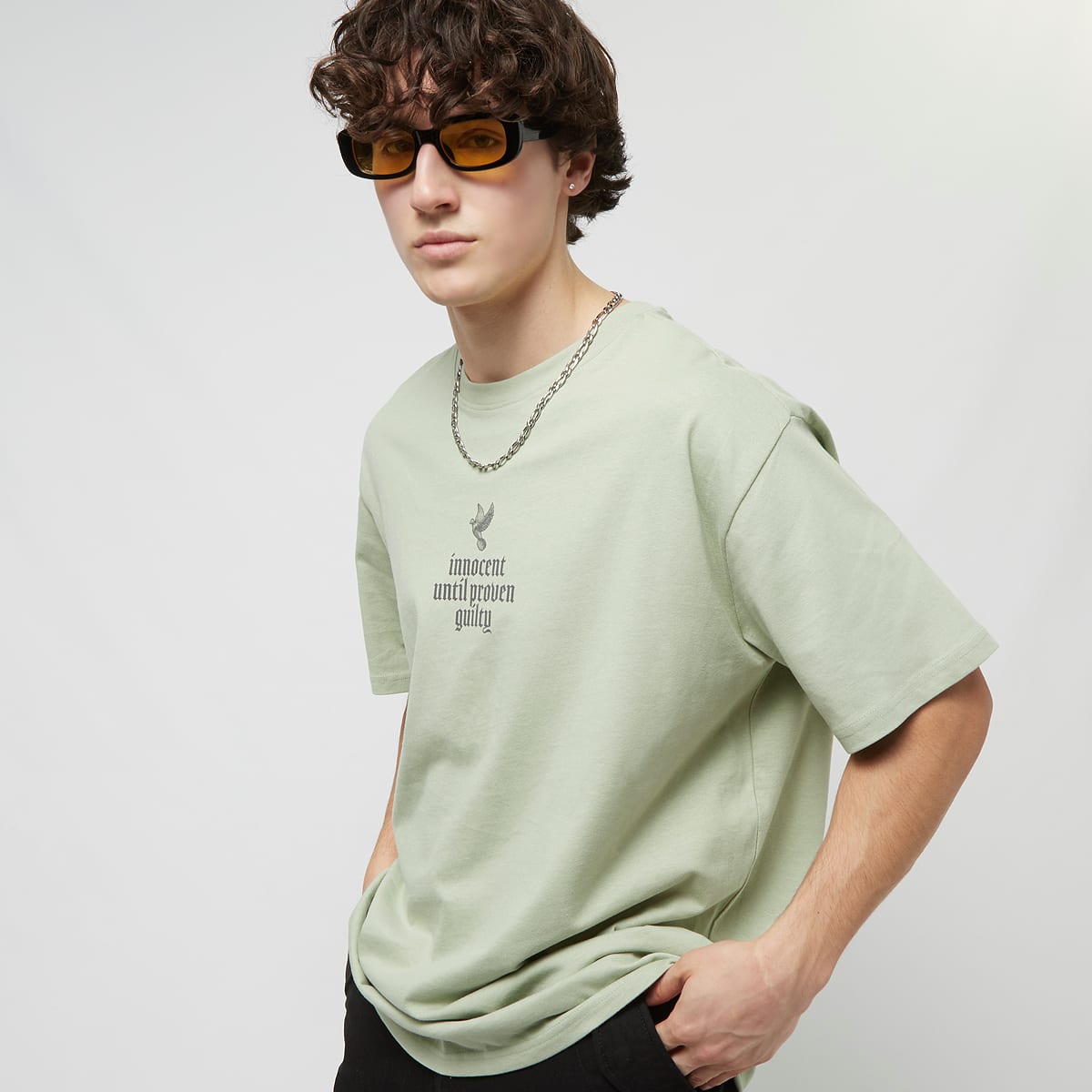 Upscale by Mister Tee Justice Oversize Tee T-shirts Kleding softsalvia maat: L beschikbare maaten:XS S M L XL
