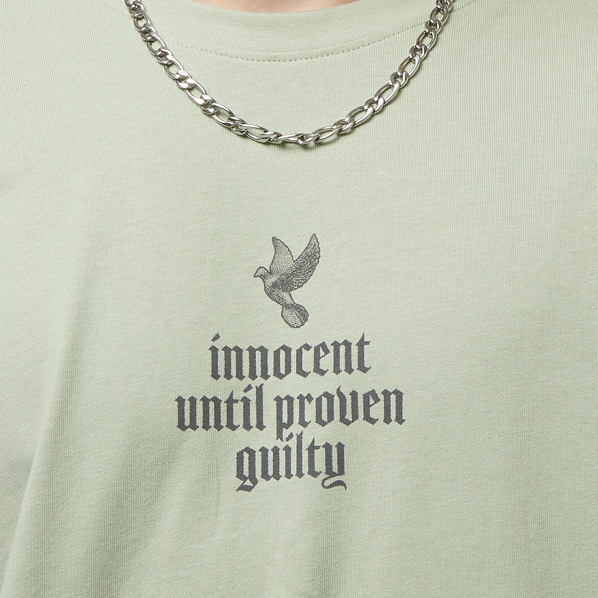 Upscale by Mister Tee Justice Oversize men T-Shirts & Polo's groen Maat XS Kleding