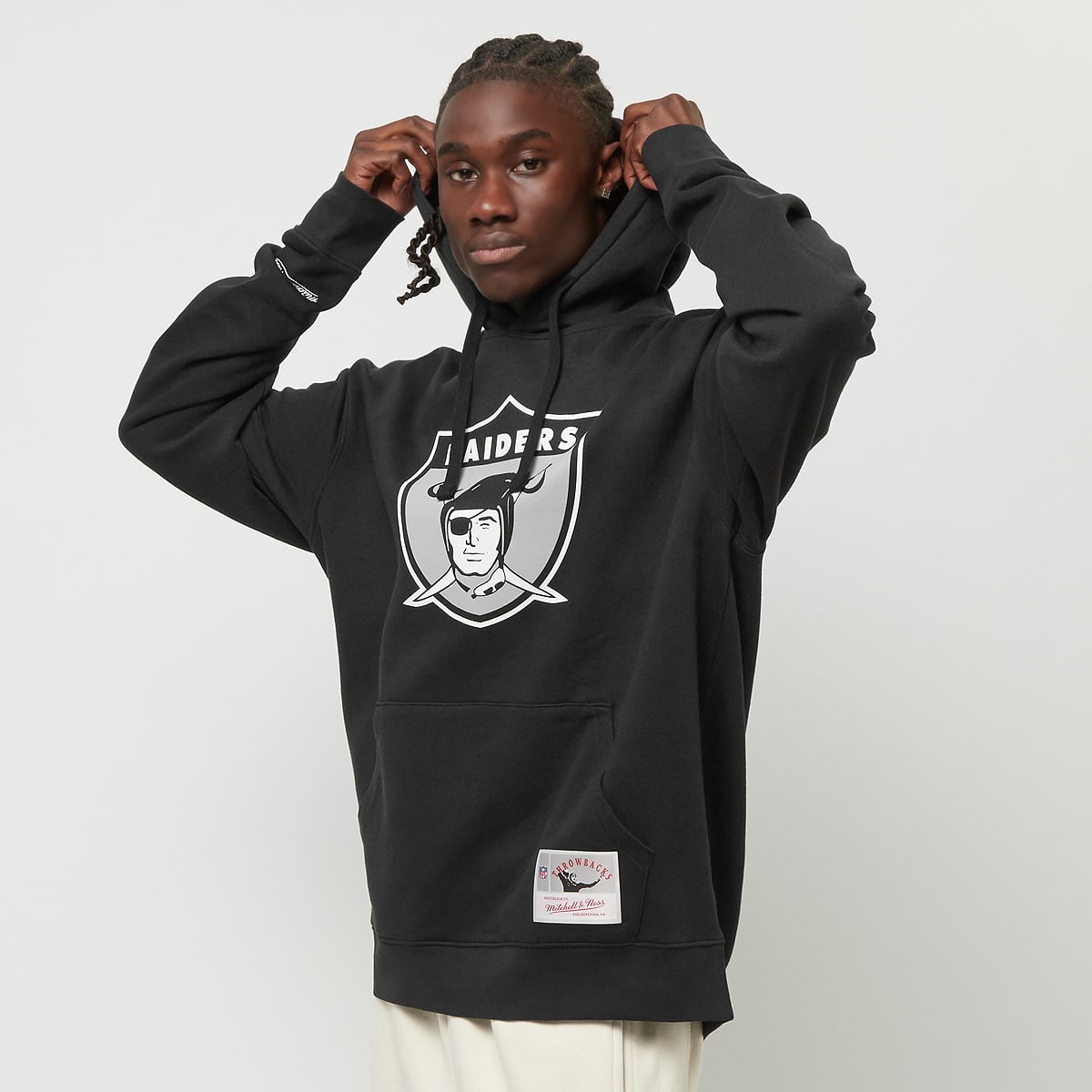 Mitchell & Ness NFL Team Logo Hoody UPD Oakland Raiders men Hoodies Sweaters zwart Maat S Kleding