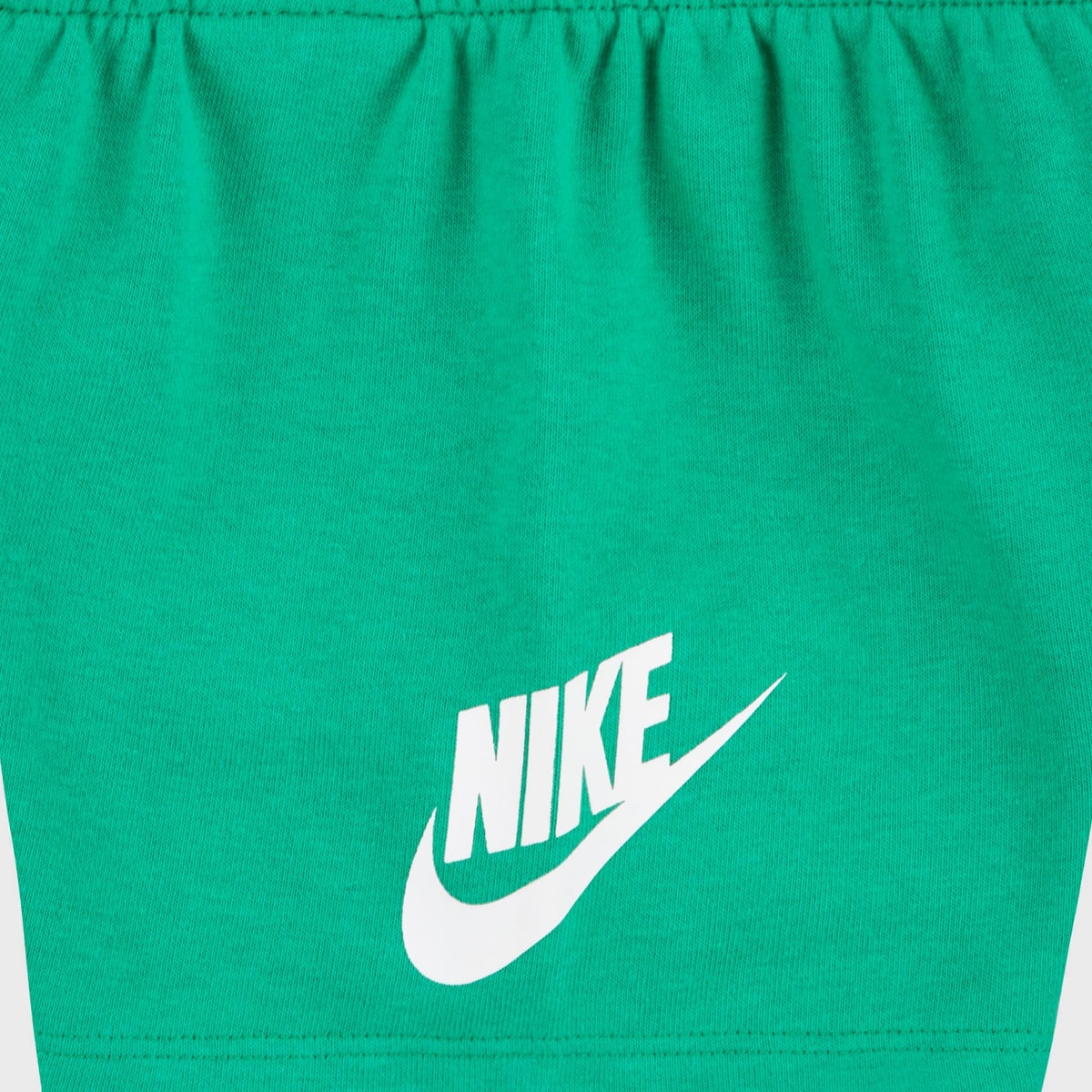 Nike Club Tee & Shorts Set (2 Piece) Baby Rompers & Sets in groen formaten: 0-3 M
