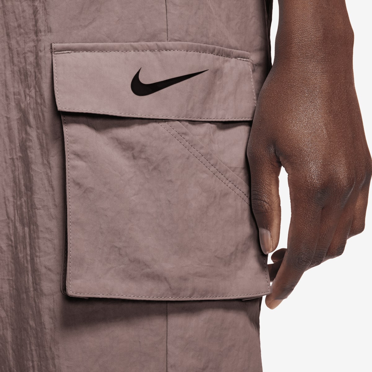 Nike Sportswear Essential Woven High Rise Cargo Pants Cargobroeken in bruin formaten: M