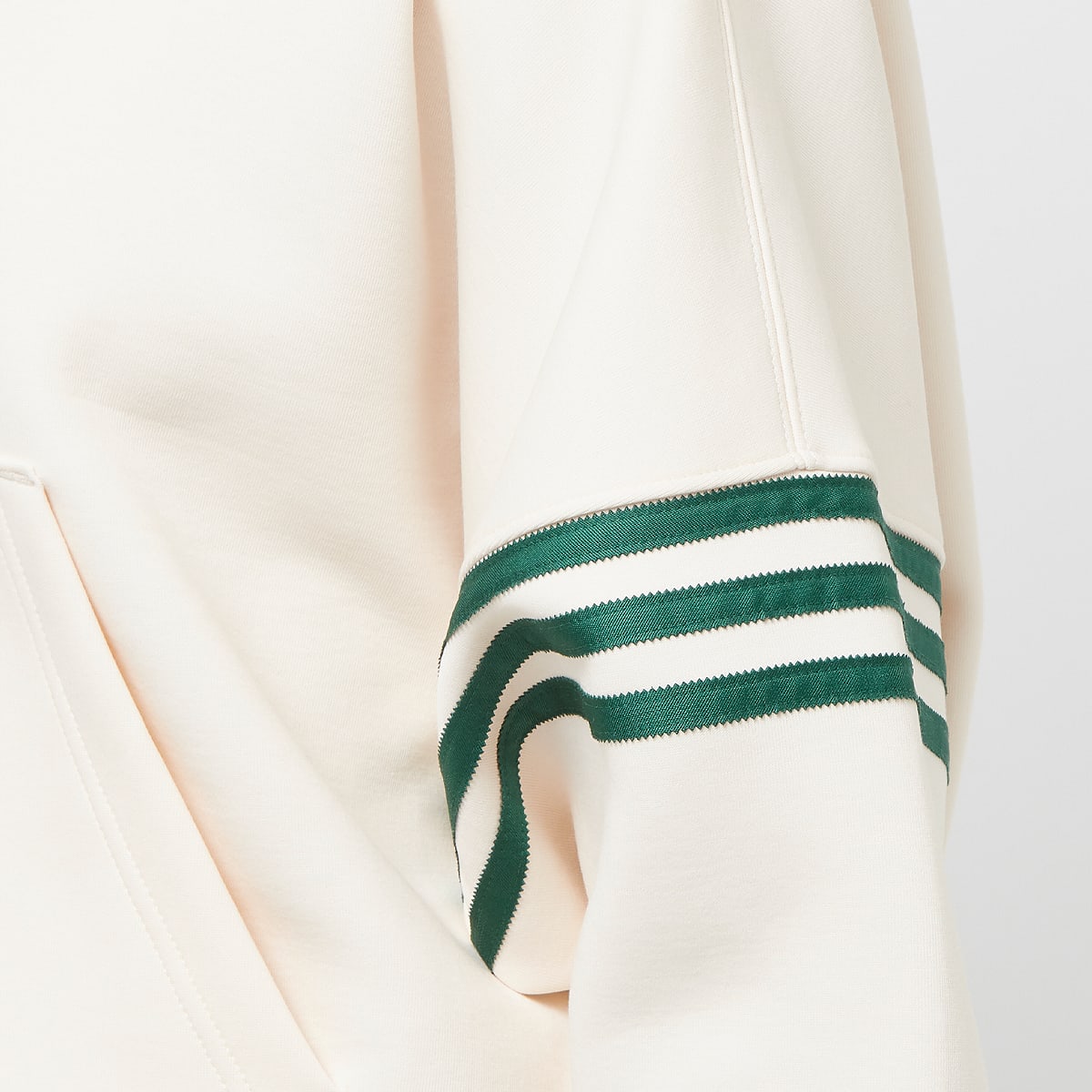 adidas Originals adicolor Neuclassics Hoodie Hoodies & Sweaters in beige formaten: XS