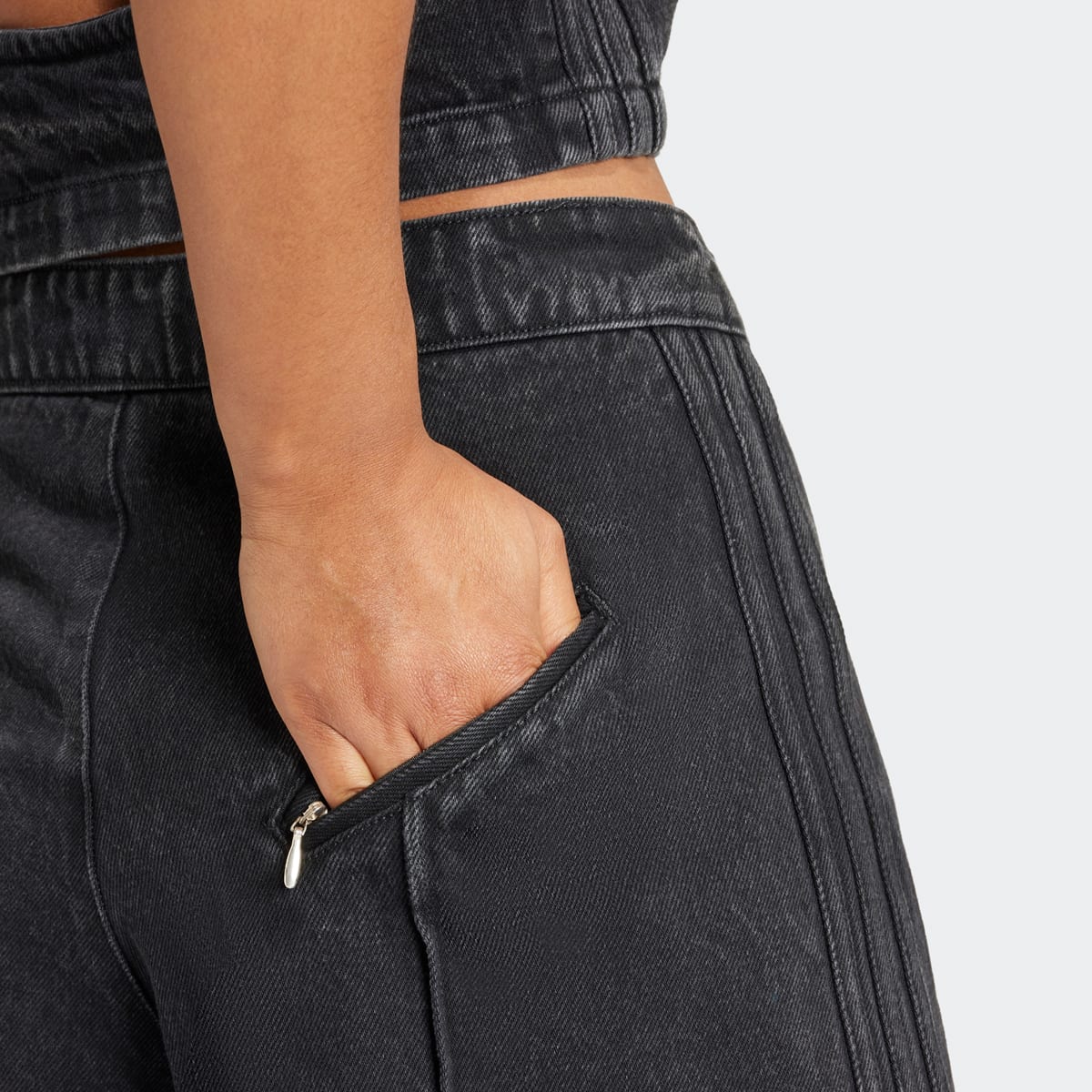 adidas Originals Montreal Jeans Spijkerbroeken in zwart formaten: 28