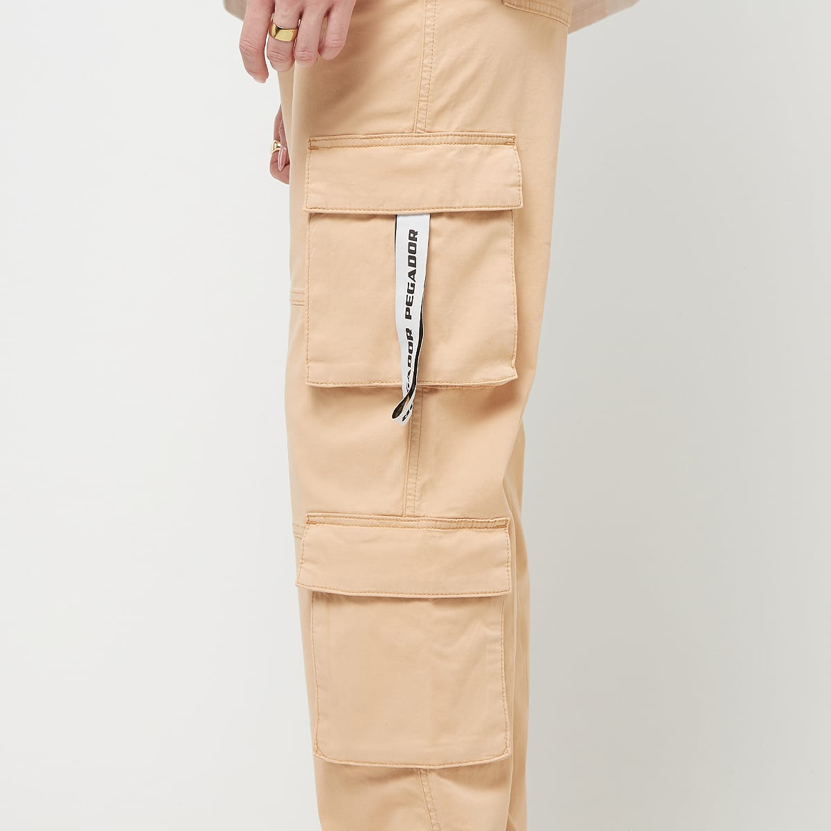 Pegador Tanami Wide Cargo Pants Cargobroeken in beige formaten: XS