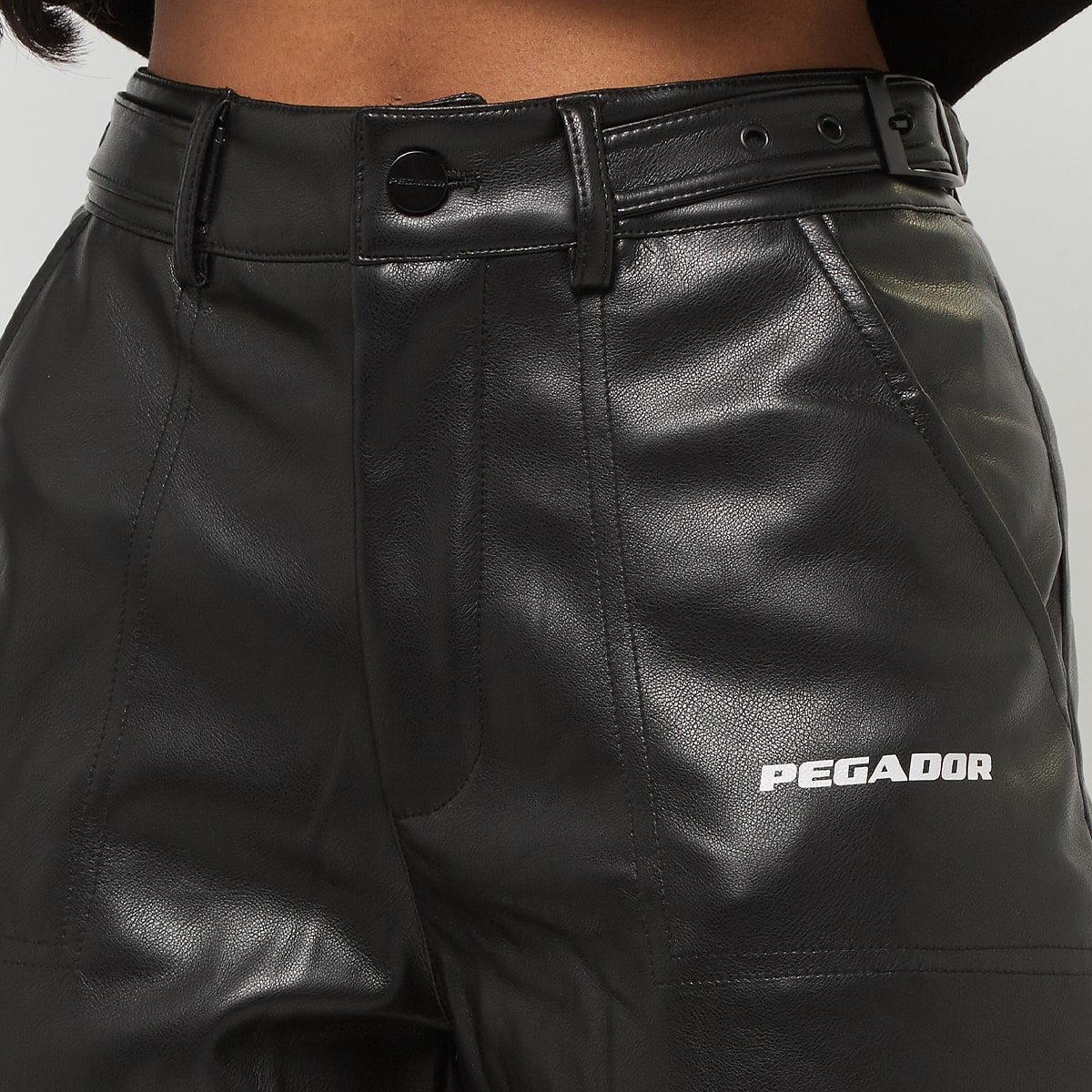 Pegador Liston Wide Fake Leather Pants women Trainingsbroeken zwart Maat XS Kleding