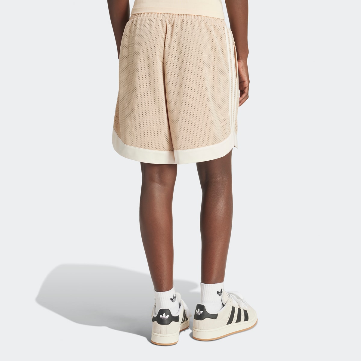 adidas Originals Mesh Basketball Short Sportshorts in beige formaten: S