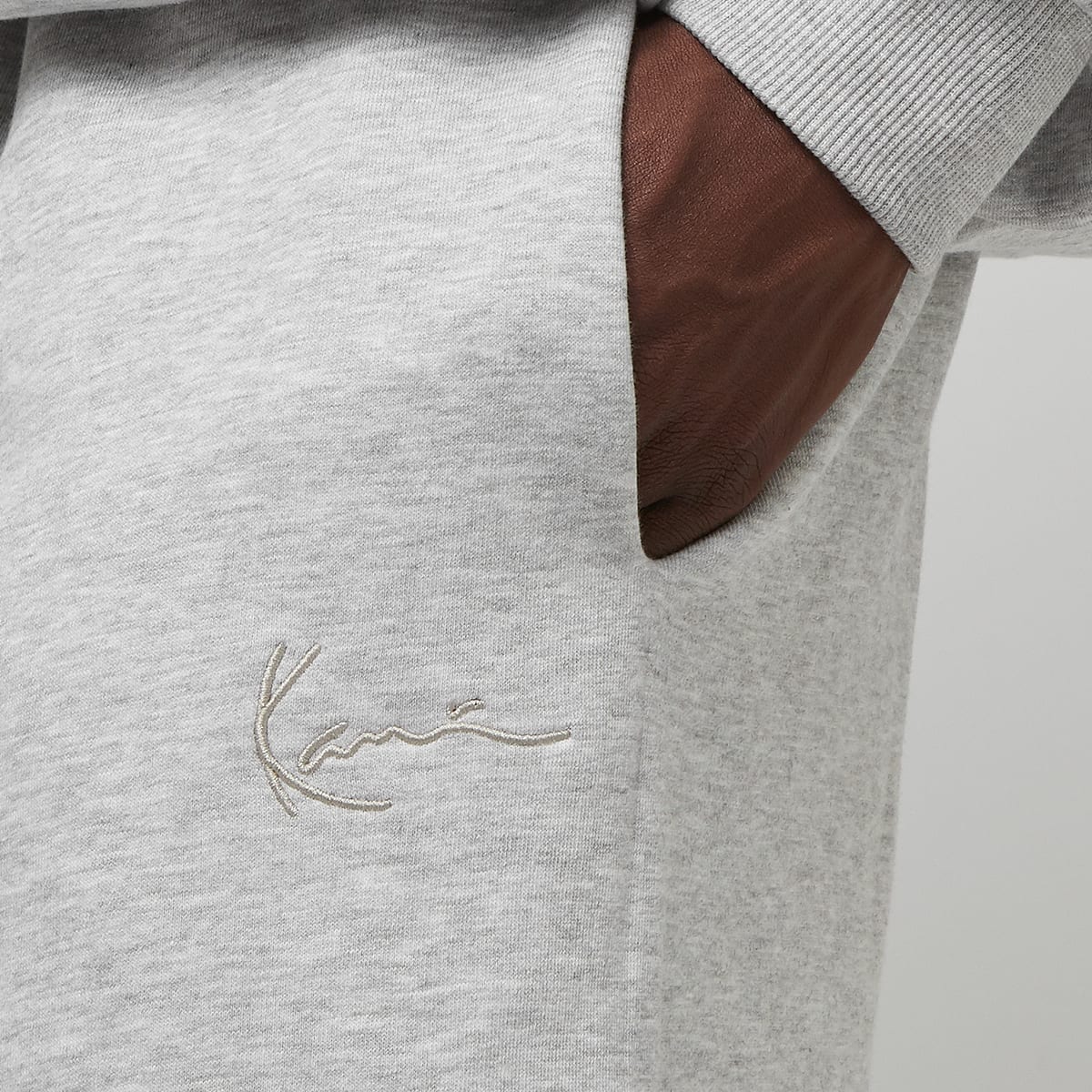 Karl Kani Small Signature Oversized Sweatpants Trainingsbroeken in grijs formaten: S