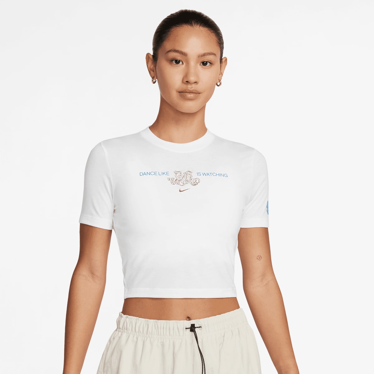 Nike Sportswear Short Sleeve Dance T-Shirts & Polo's in wit formaten: XS