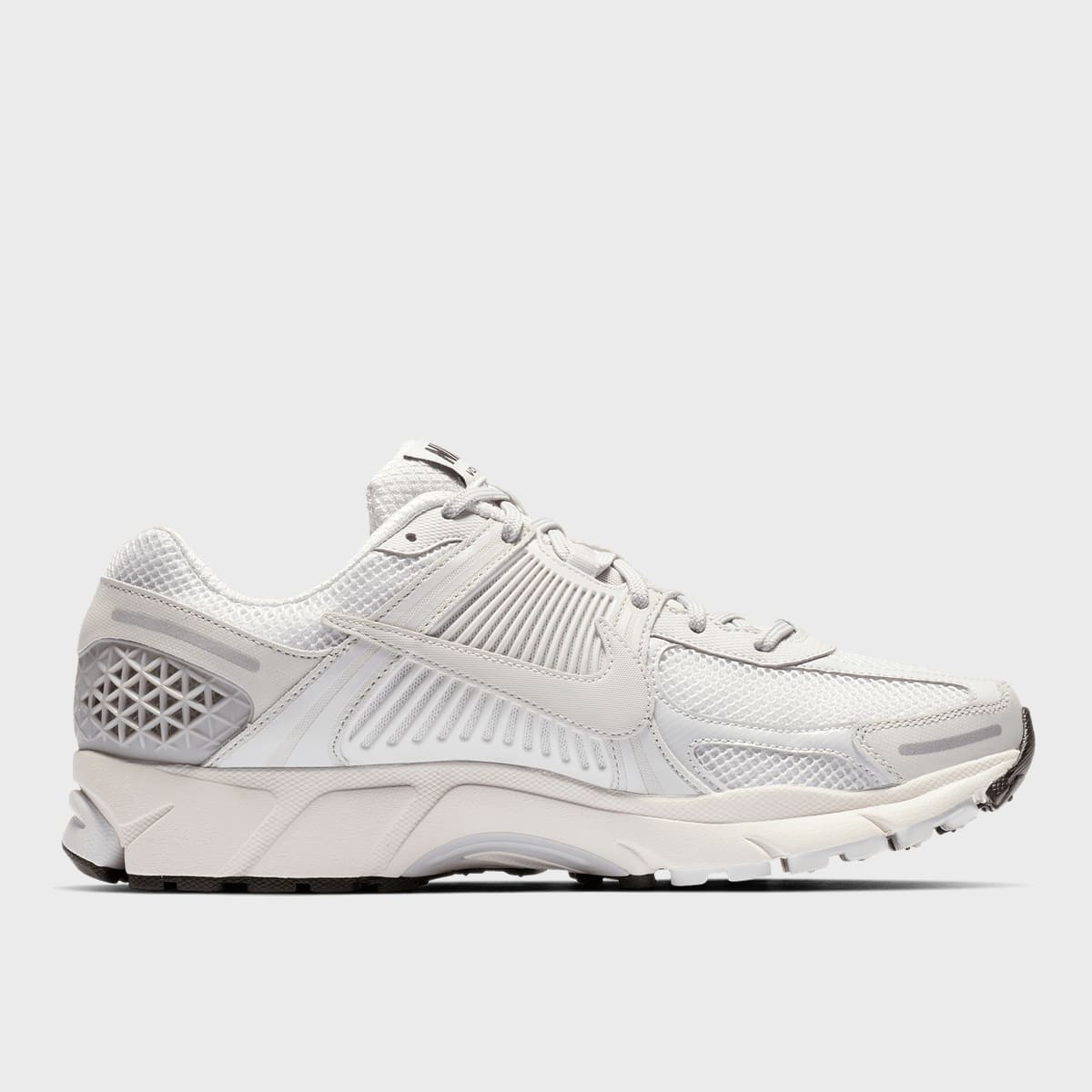 Nike Zoom Vomero 5 au meilleur prix