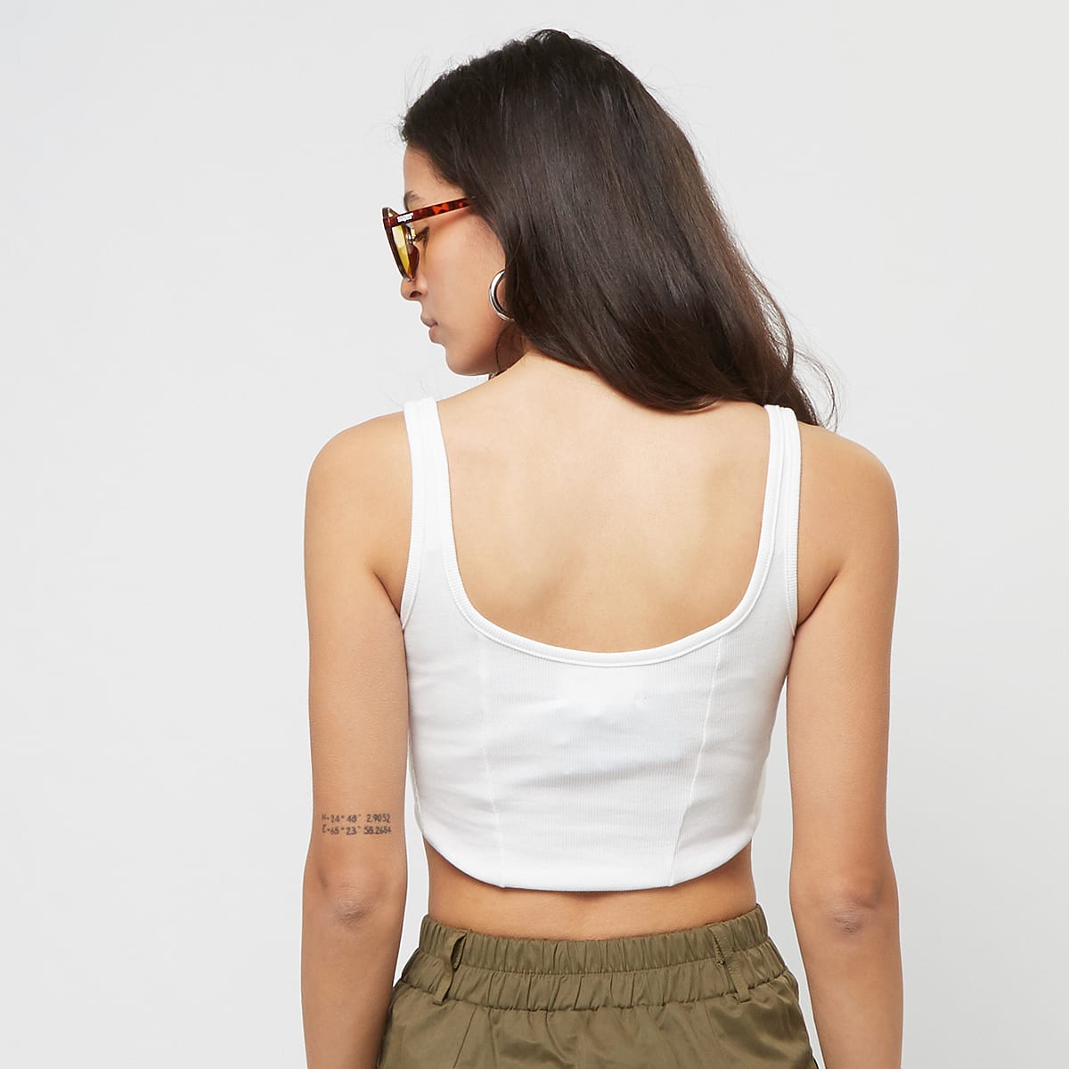 Sixth June Basics Crop Top Tops in wit formaten: L
