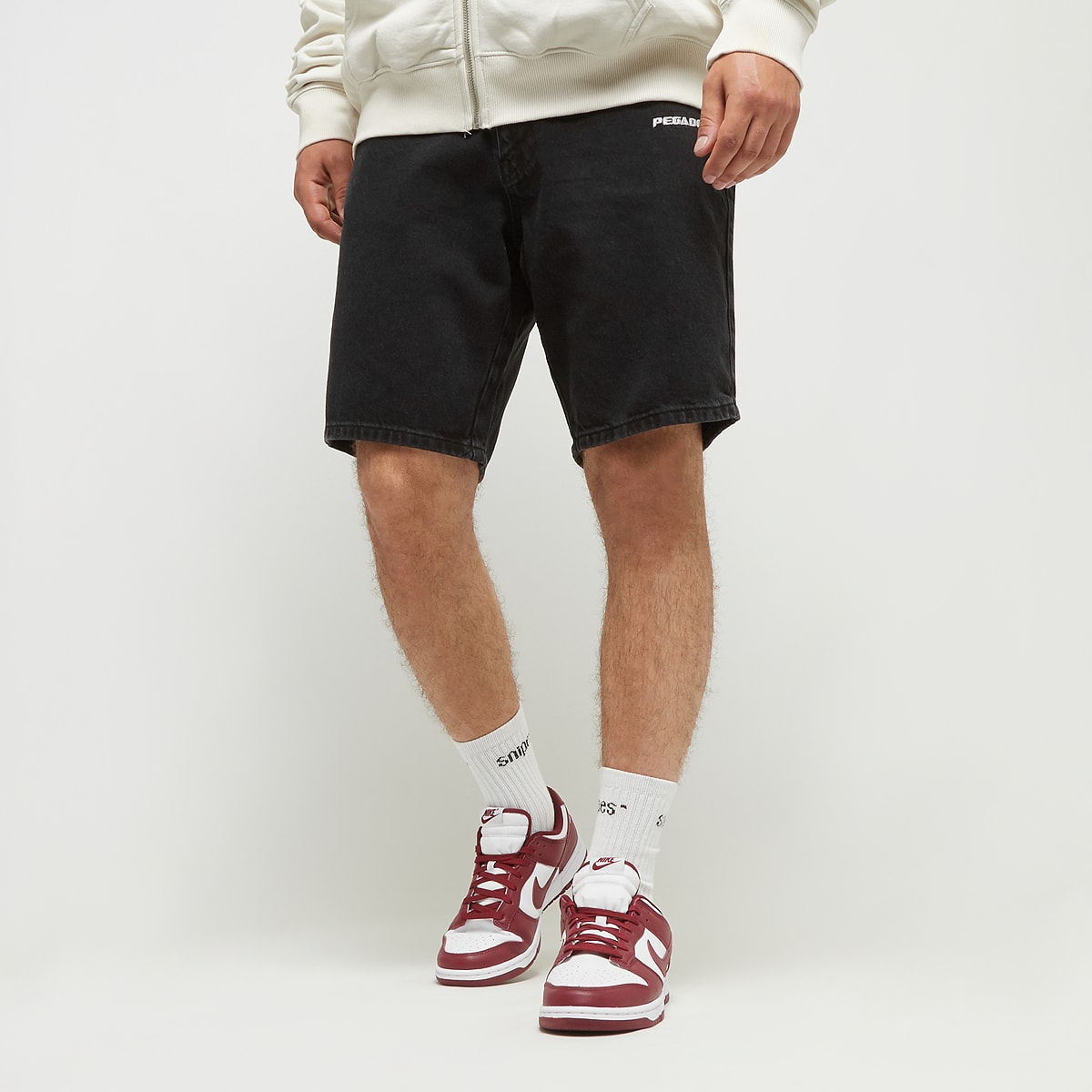 Pegador Regular fit korte jeans met labelstitching model 'EARL'