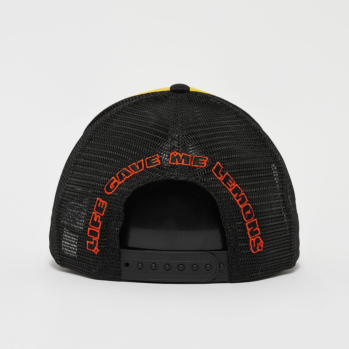 new era A-Frame Trucker NE Patch Caps in multicolor formaten: ONE SIZE