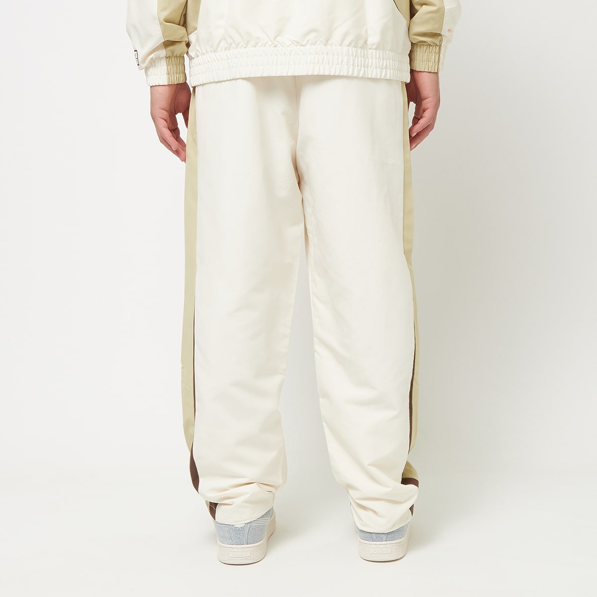 PUMA x Low Lights Cellerator Blazon Track Pants Trainingsbroeken in beige formaten: S