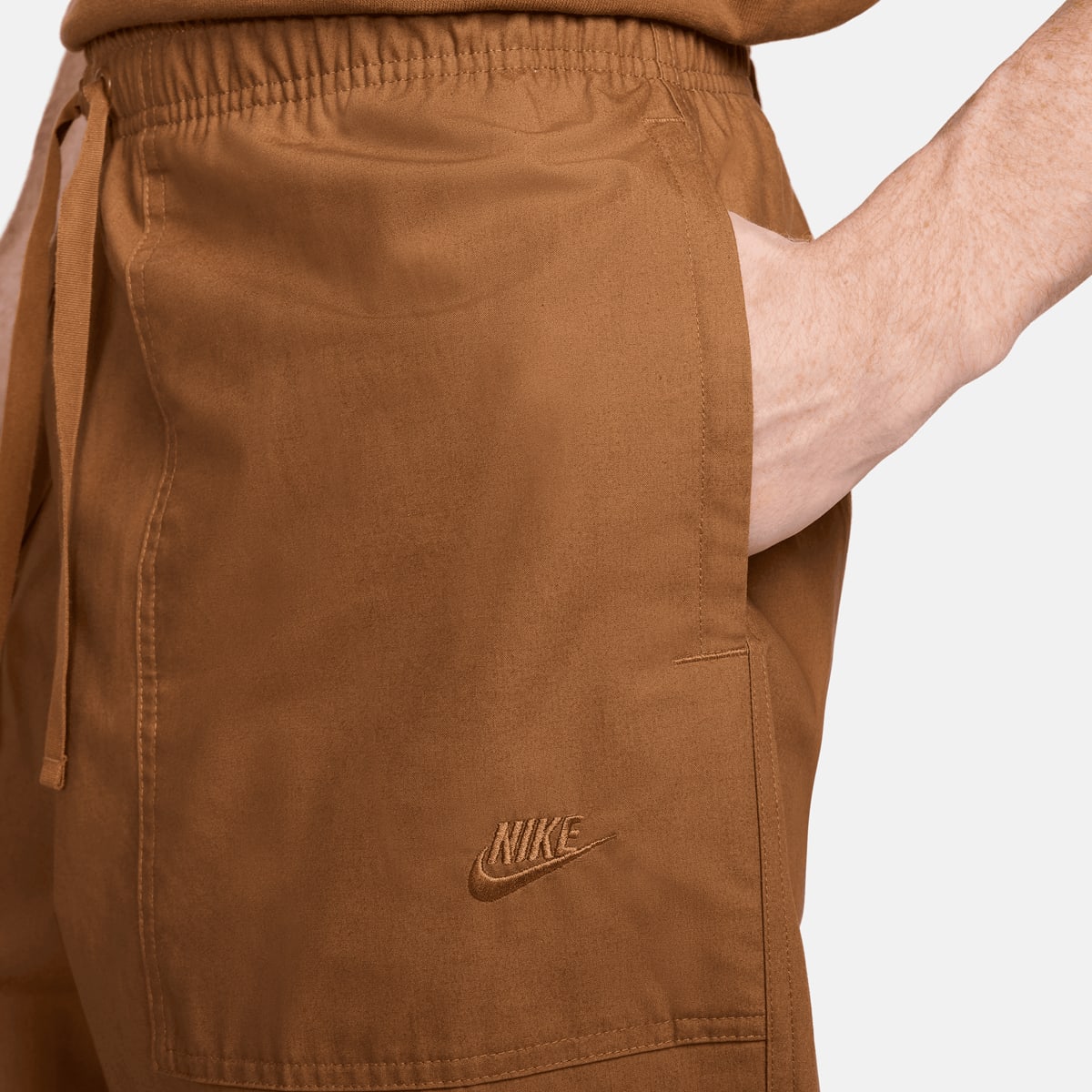 Nike Club Barcelona Pants Trainingsbroeken in bruin formaten: S