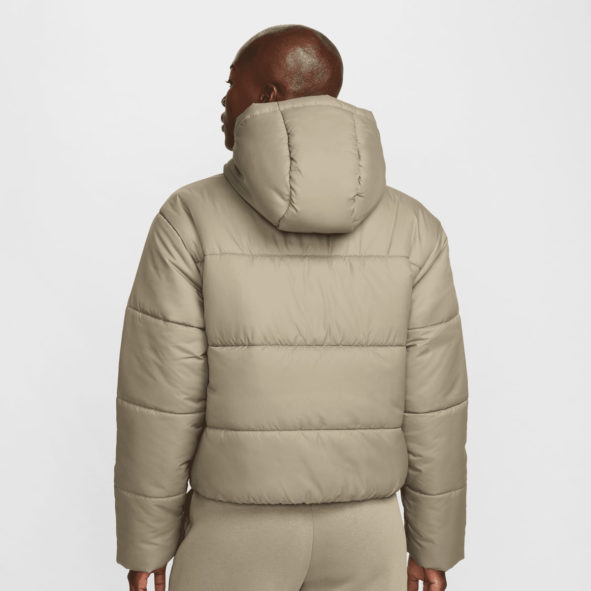 Nike Sportswear Therma-FIT Classic Puffer women jackets beige Maat S Kleding