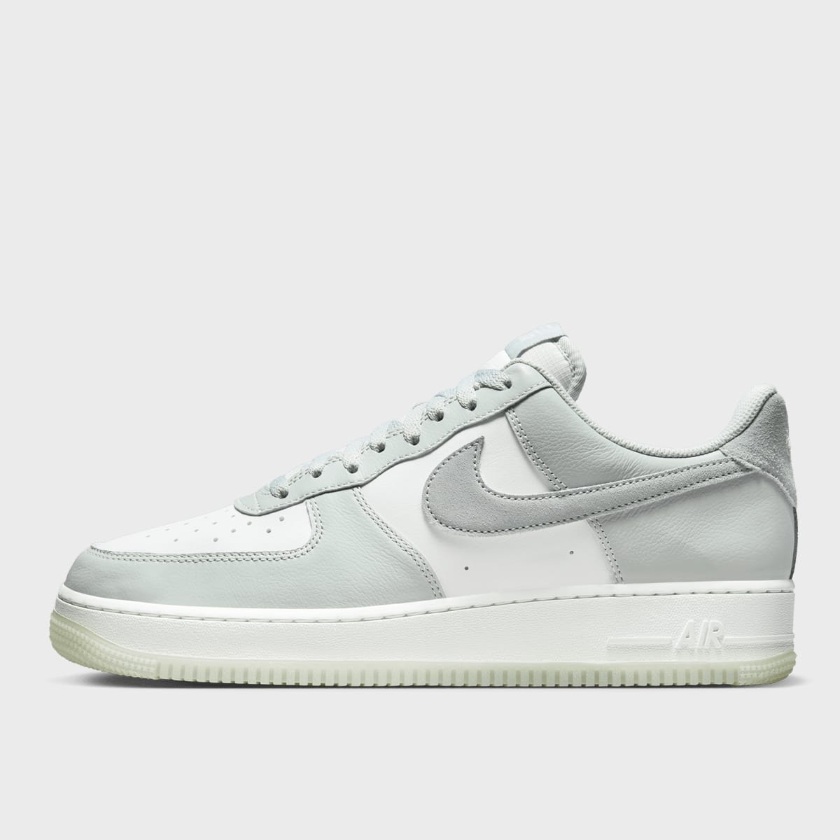 Air Force 1 '07 LV8, Nike, Nike Air Force 1 weiß, Größe: 41