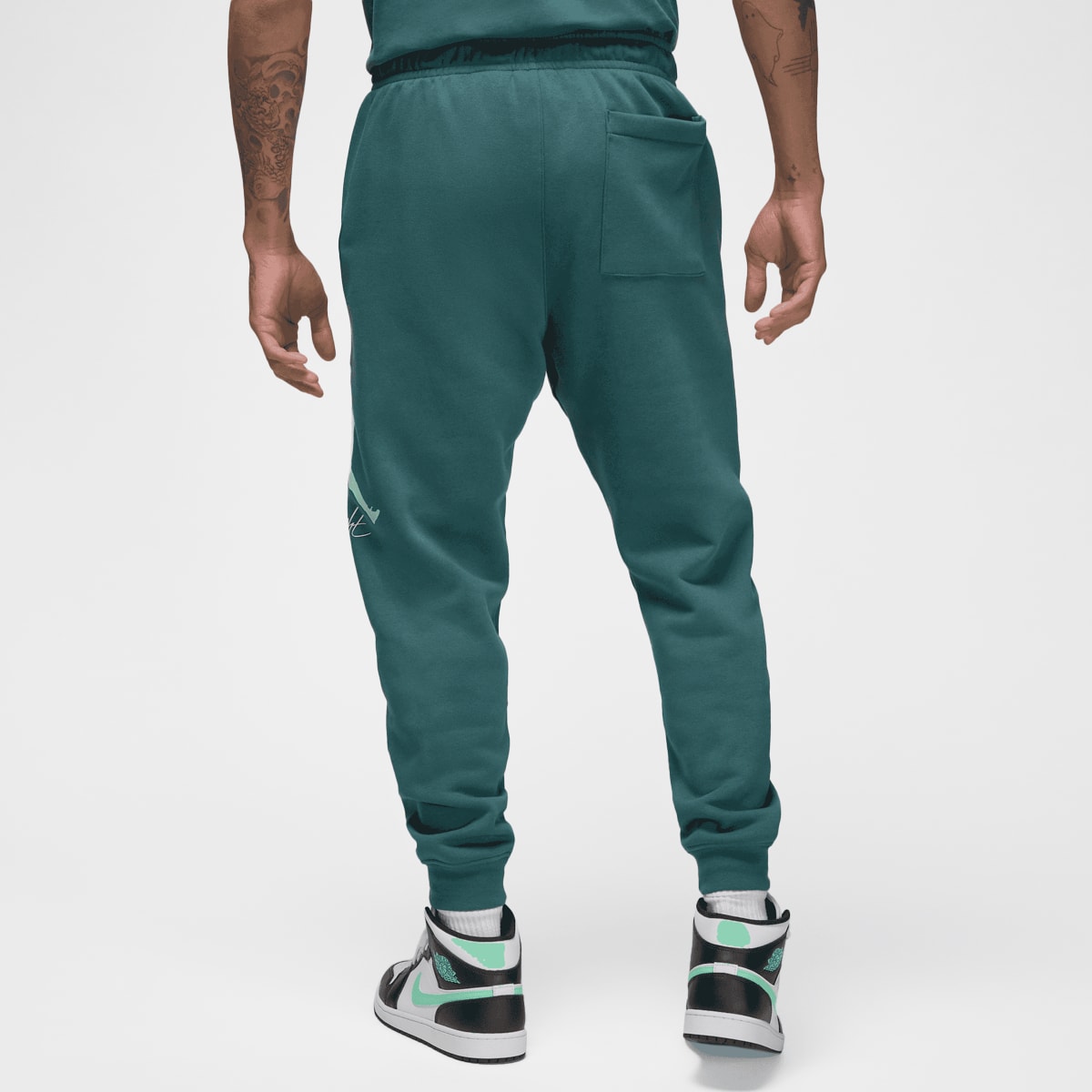Jordan Essential Fleece Baseline Pants Trainingsbroeken in groen formaten: S