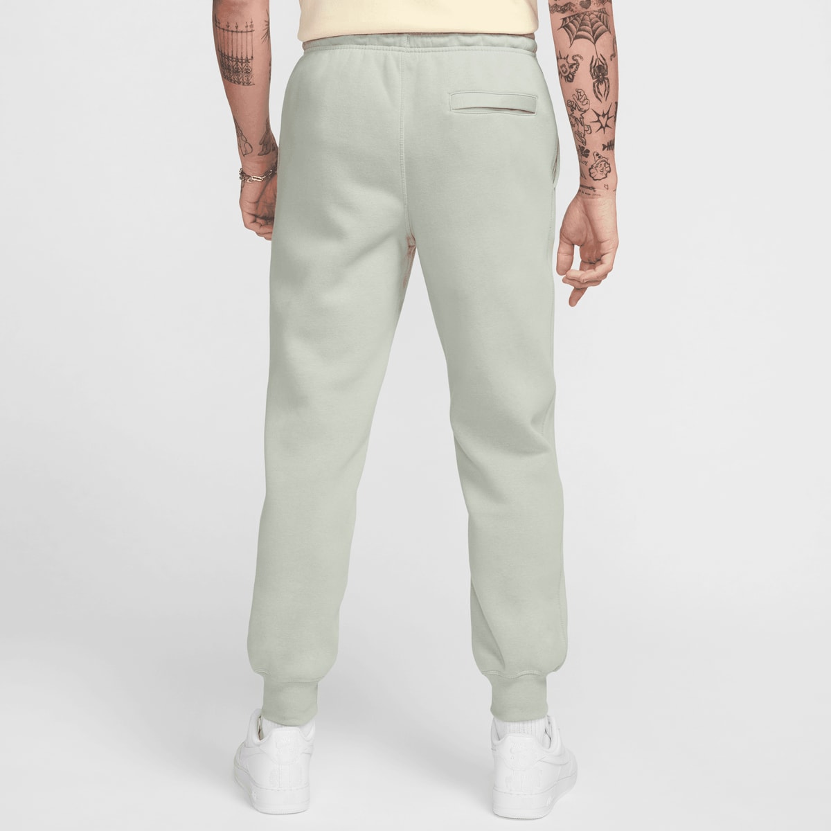 Nike Club Fleece Jogger men Trainingsbroeken groen Maat XL Kleding