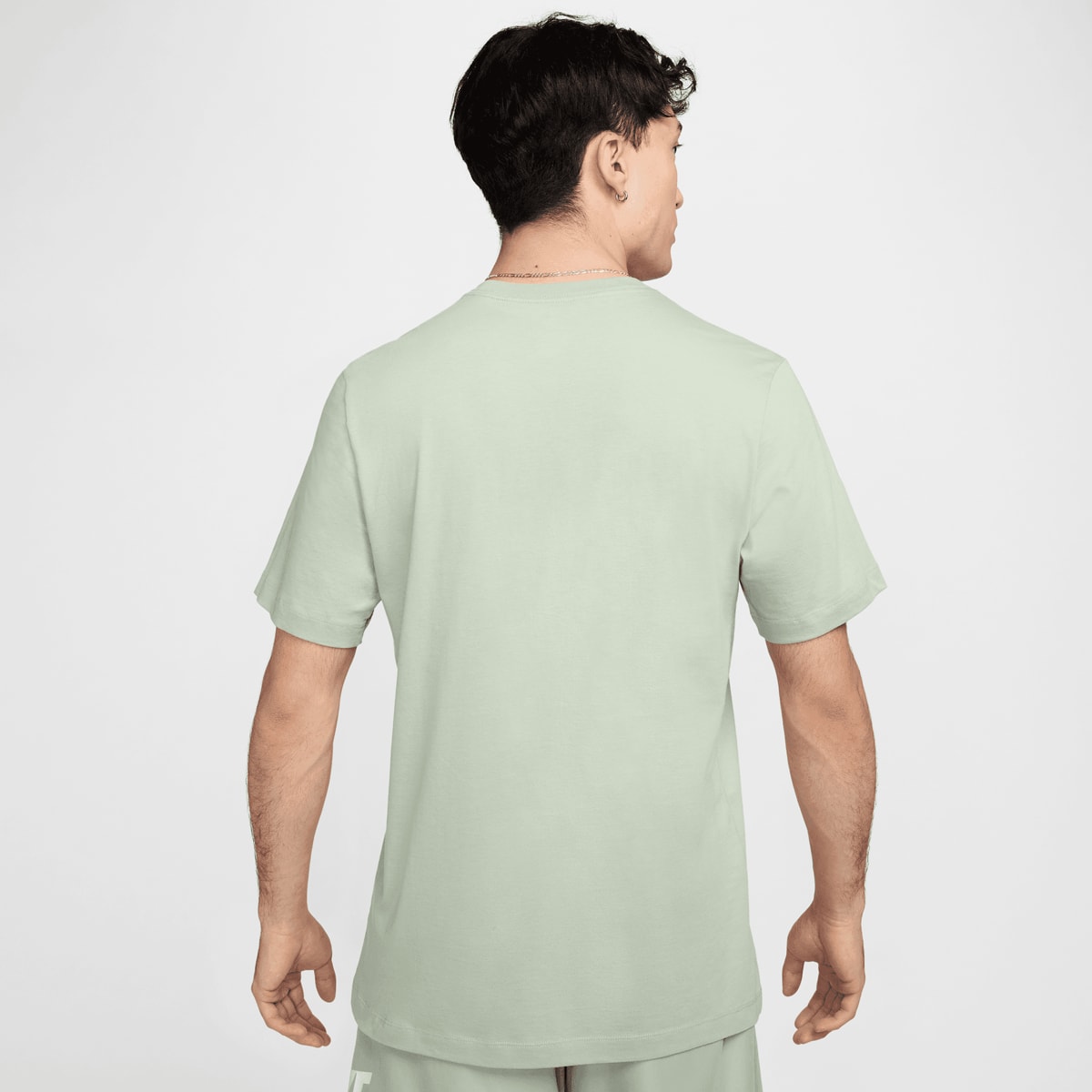 Nike M NSW CLUB TEE dark team red gold Men T-Shirts & Polo's groen Maat S Kleding