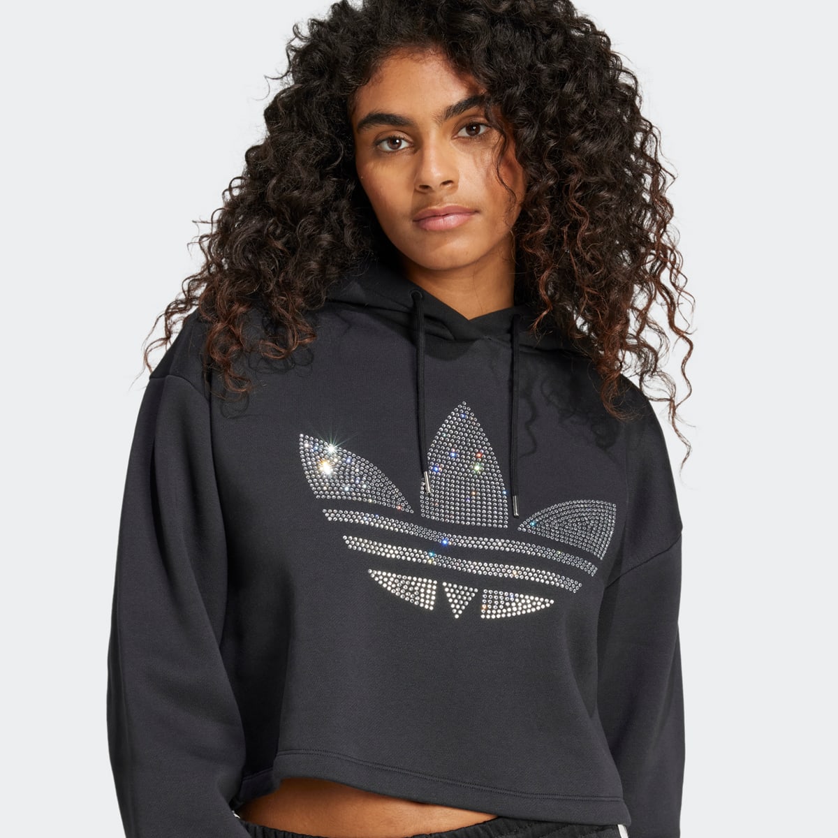 adidas Originals Rhinestone Trefoil Loose Crop Hoodie Hoodies & Sweaters in zwart formaten: S