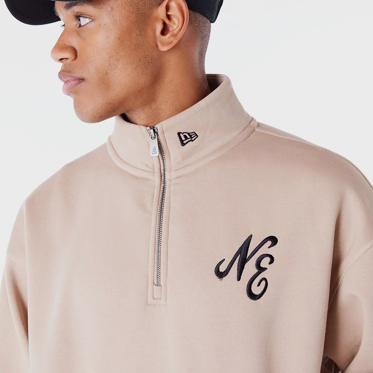 new era Lifestyle Quarter Zip Sweater men Hoodies & Sweaters beige Maat S Kleding