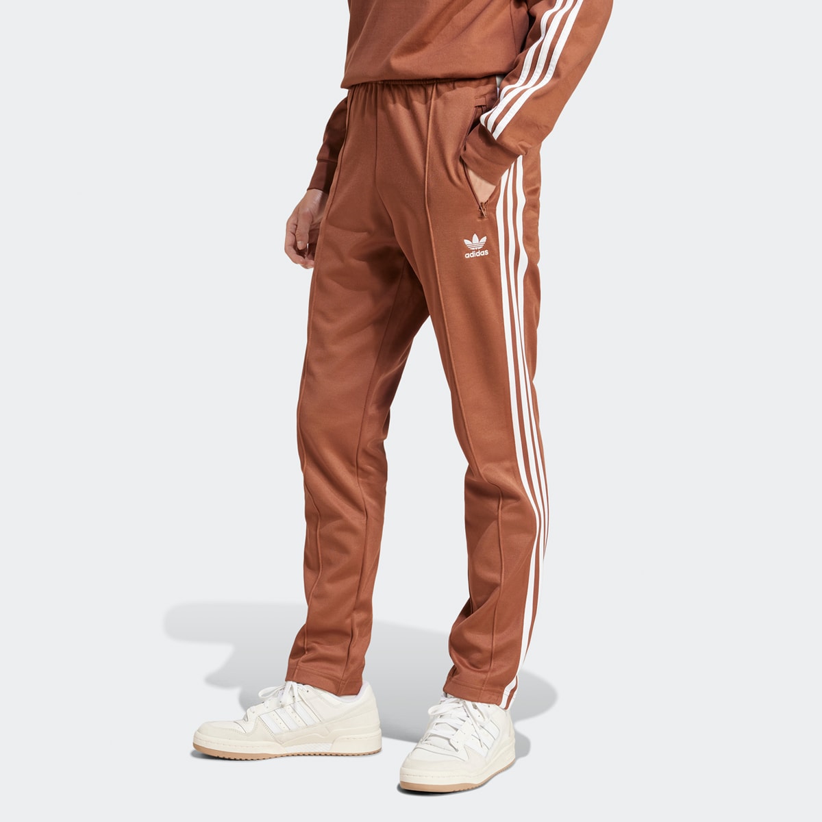 adidas Originals, adicolor Classics Beckenbauer Trackpants, brown