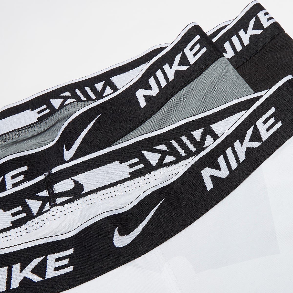 Nike 3 PACK Everyday Cotton Boxer Brief men Onderbroeken zwart Maat 13Y-15Y Kleding