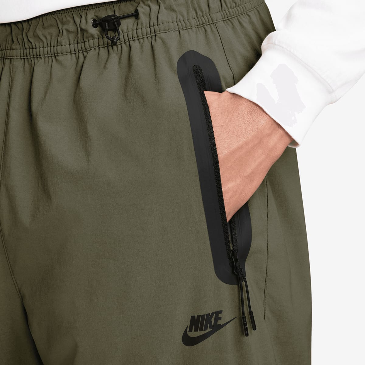 Nike Tech Woven Pants men Trainingsbroeken groen Maat S Kleding