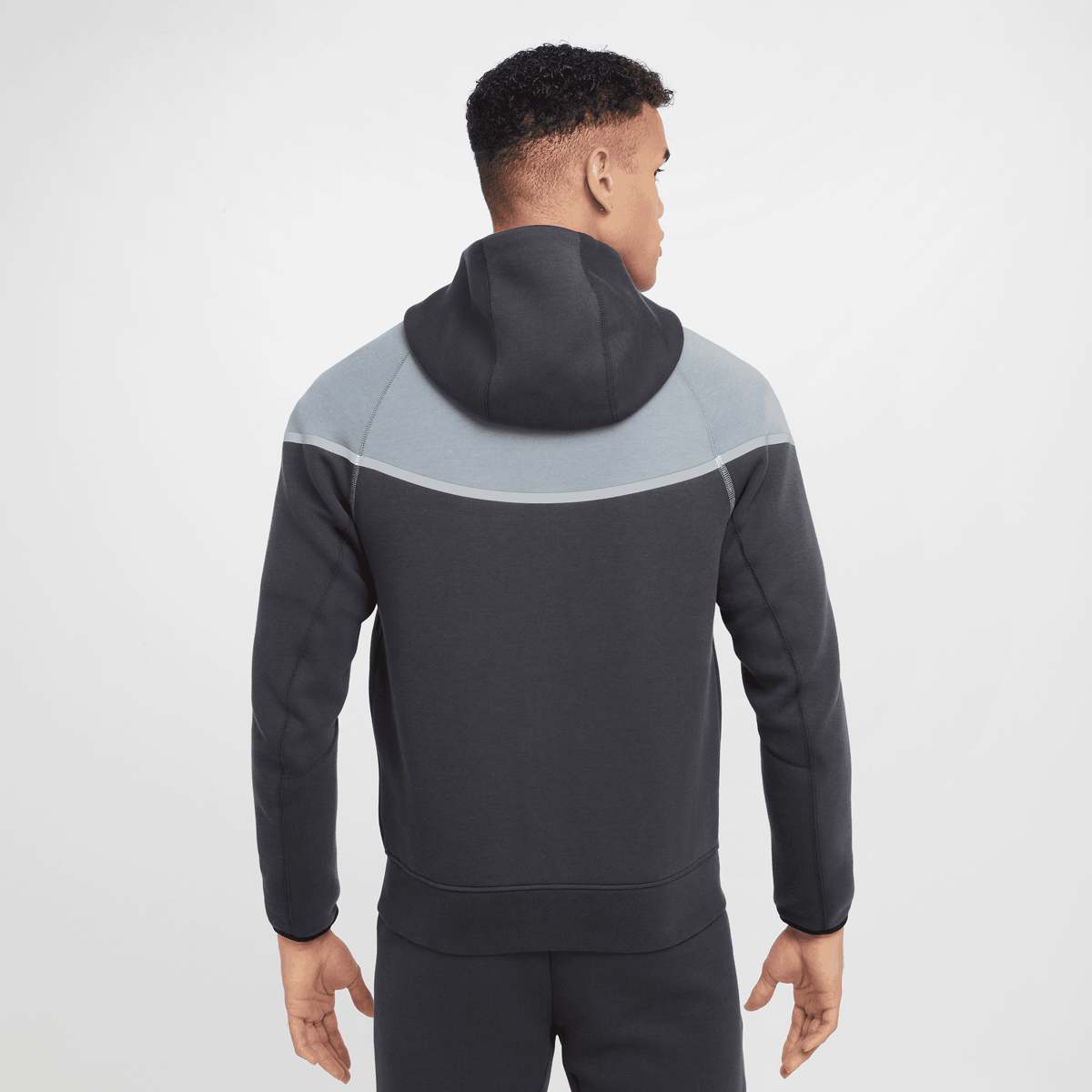 Nike Tech Windrunner Fleece Full-Zip Jacket men Trainingspakken grijs Maat L Kleding