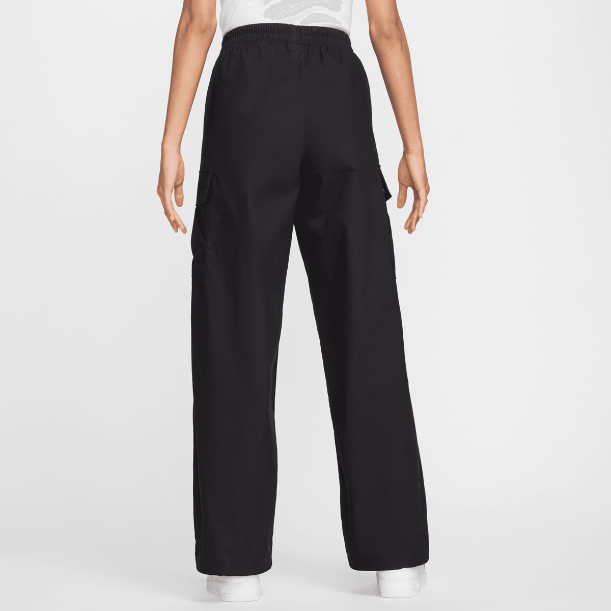 Nike Sportswear Essential Woven Cargo Pants women Cargobroeken zwart Maat XS Kleding