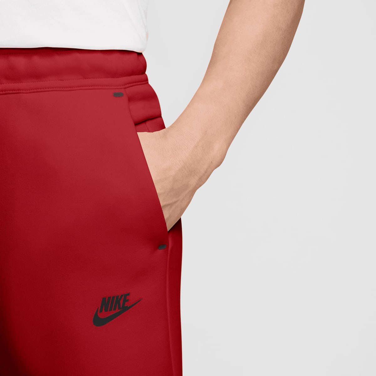 Nike Tech Fleece Jogger Trainingsbroeken in rood formaten: XL