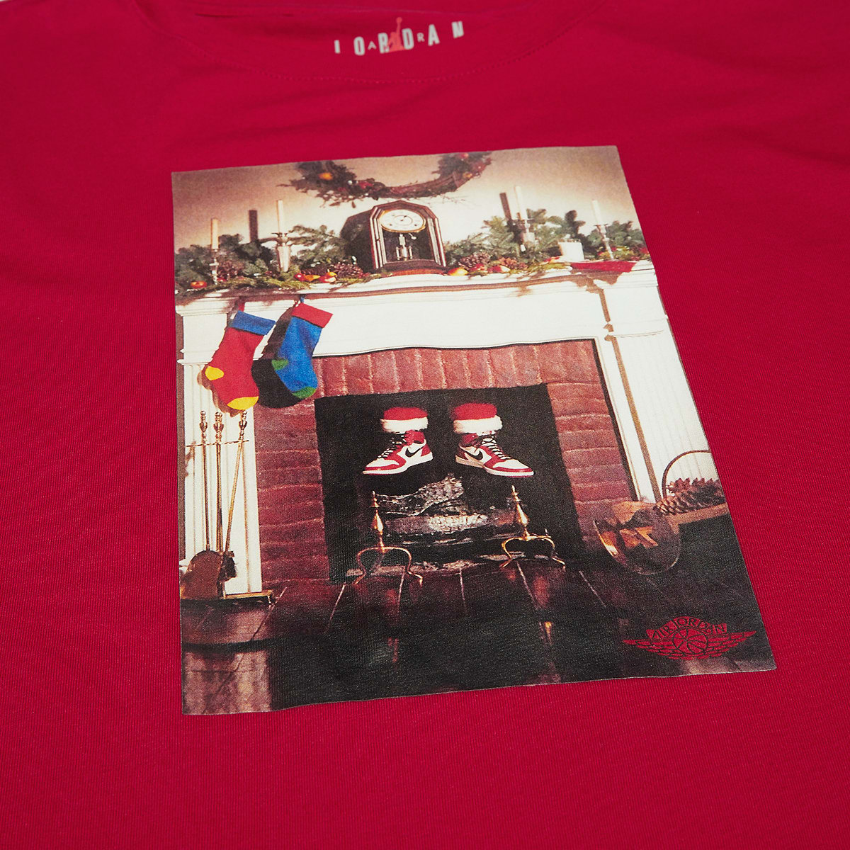 Jordan Air Eighty Five Crew Short Sleeve Tee unisex T-Shirts rood Maat 128-132 Kleding