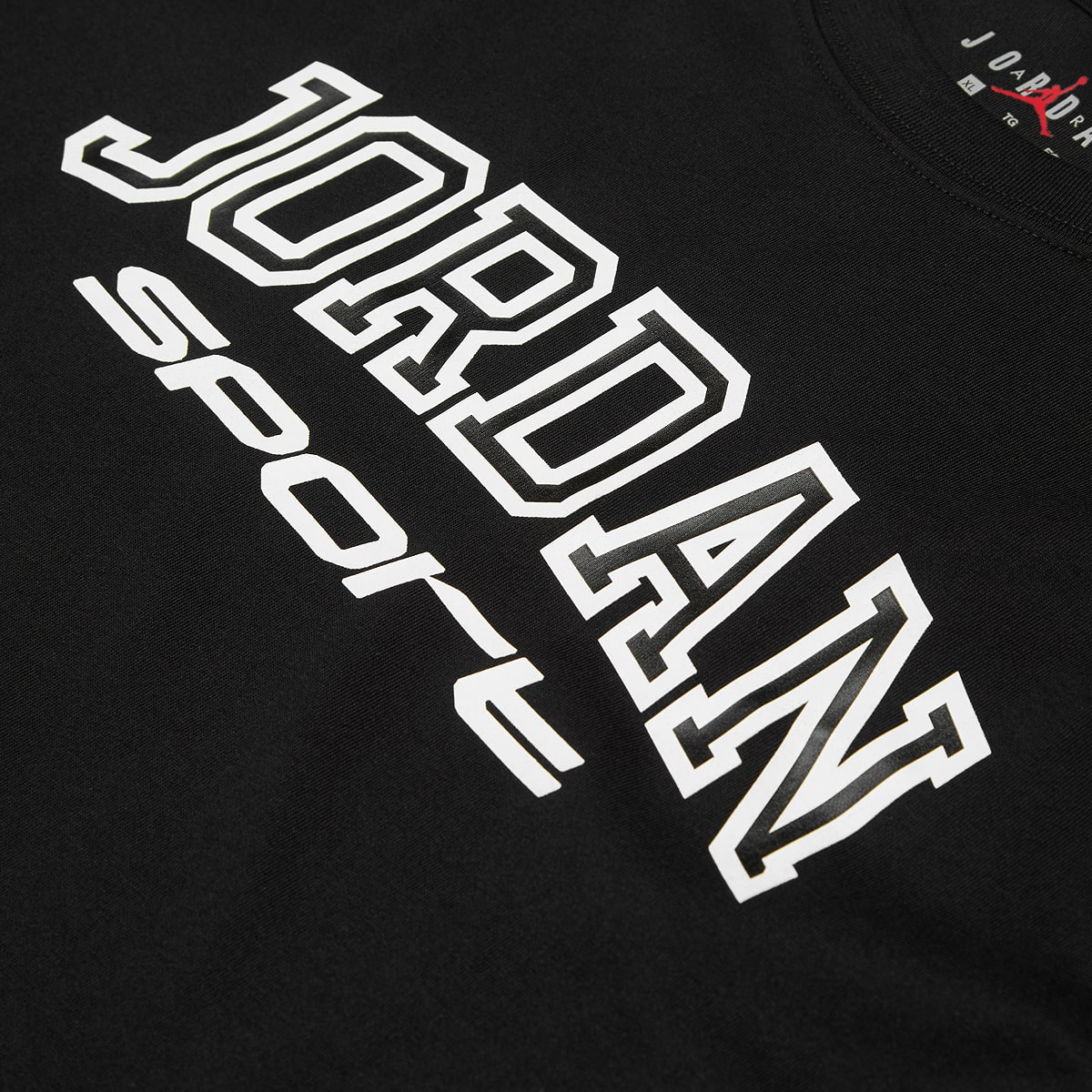 Jordan Sport Short Sleeve Tee T-Shirts in zwart formaten: 128-132