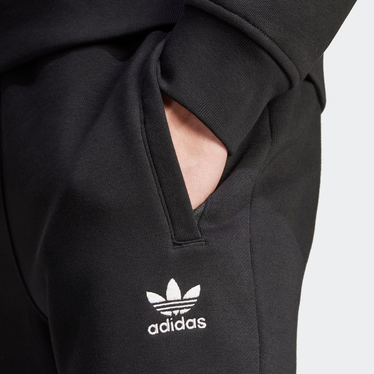 adidas Originals Essentials Broek men Trainingsbroeken zwart Maat S Kleding