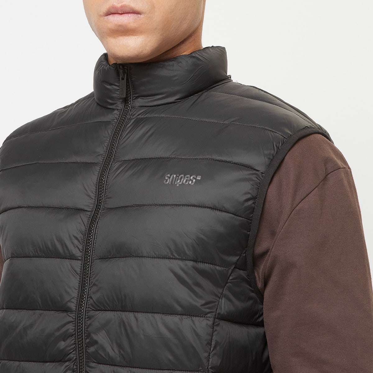 SNIPES Small Logo Light Puffer Vest Bodywarmers in zwart formaten: S