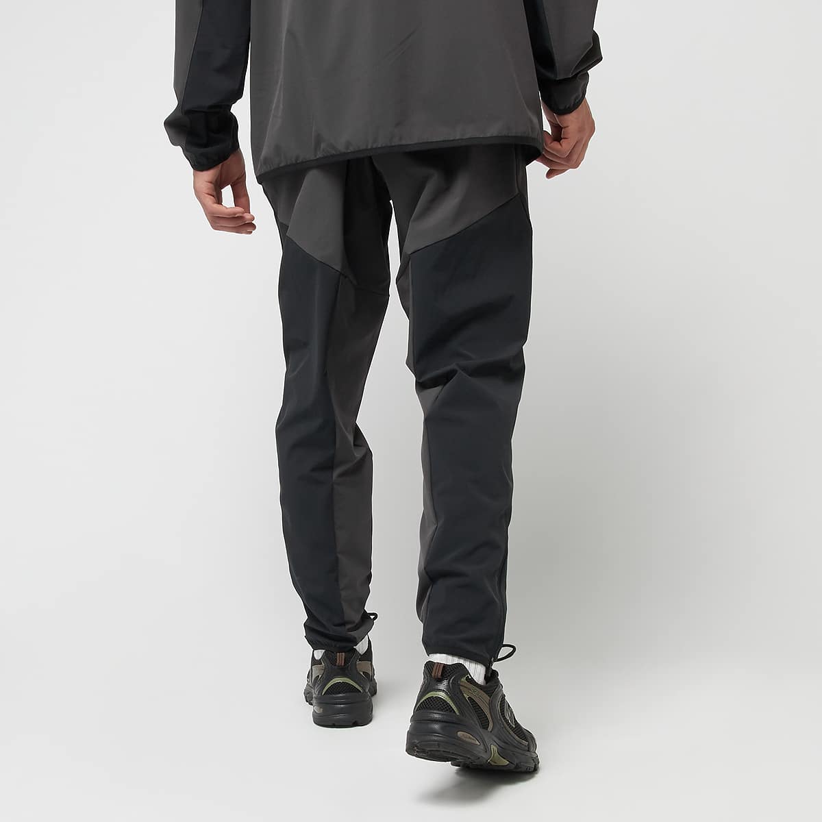 New Balance Woven Tapered Track Pant men Trainingsbroeken grijs Maat S Kleding