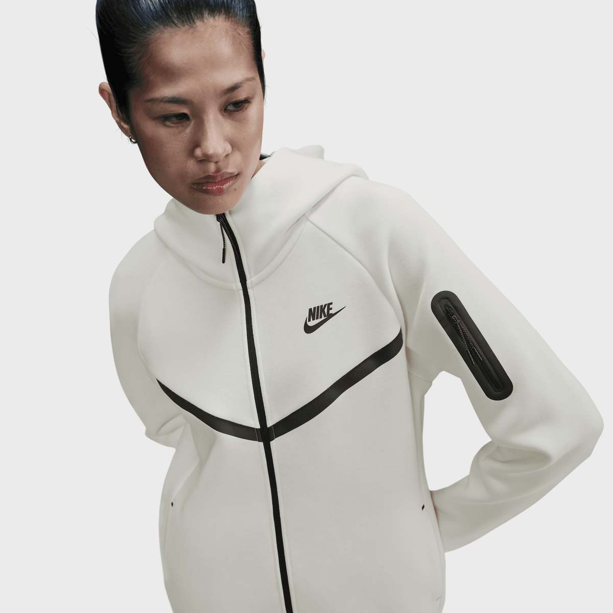 Nike Sportswear Tech Fleece Windrunner Full-Zip Hoody Hoodies & Sweaters in wit formaten: XS