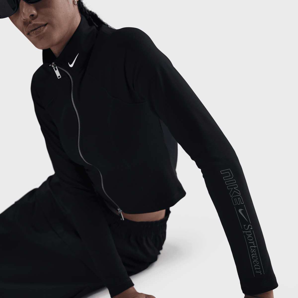 Nike Sportswear Jacket women Trainingspakken zwart Maat M Kleding