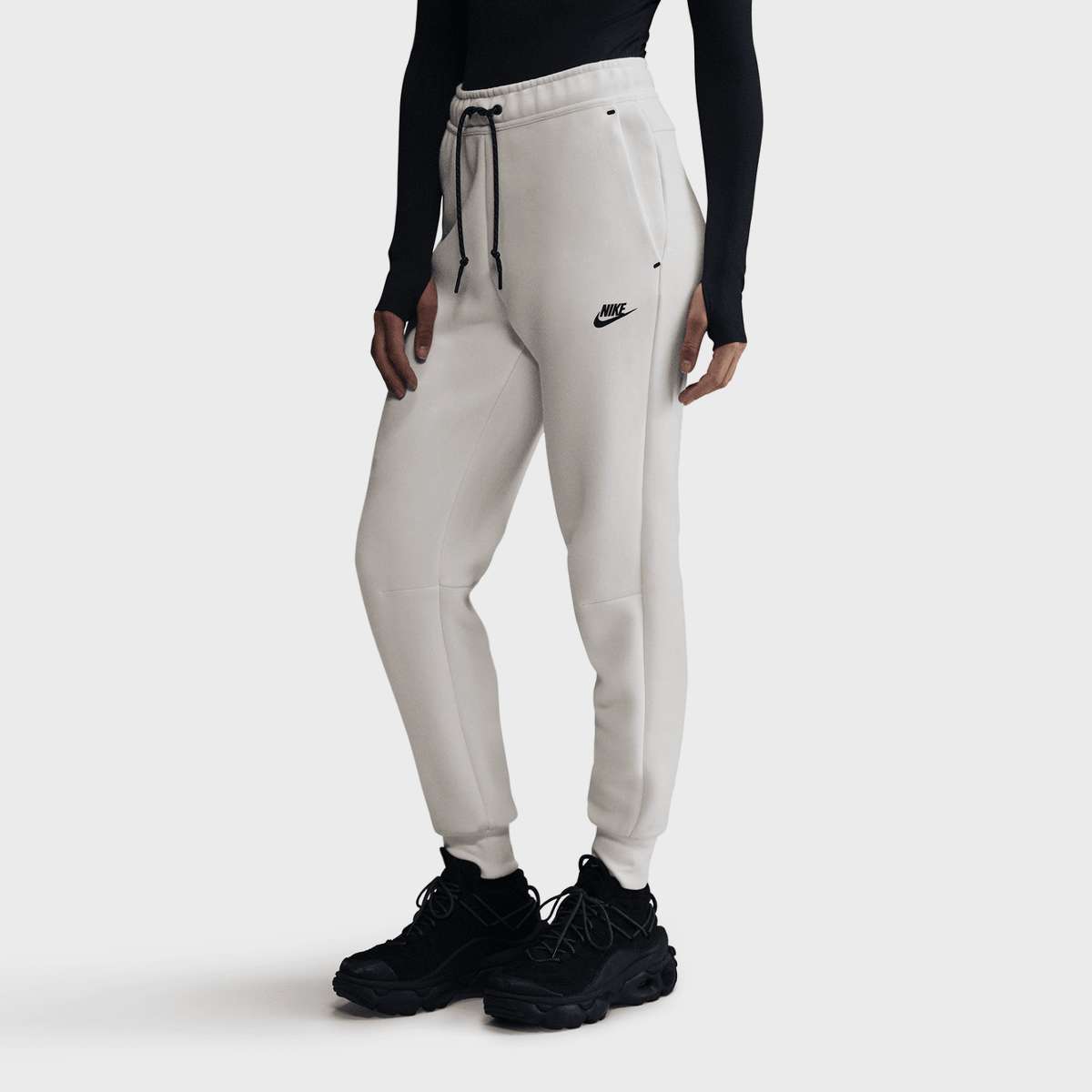 Nike, Sportswear Tech Fleece Mid-Rise Jogger, white