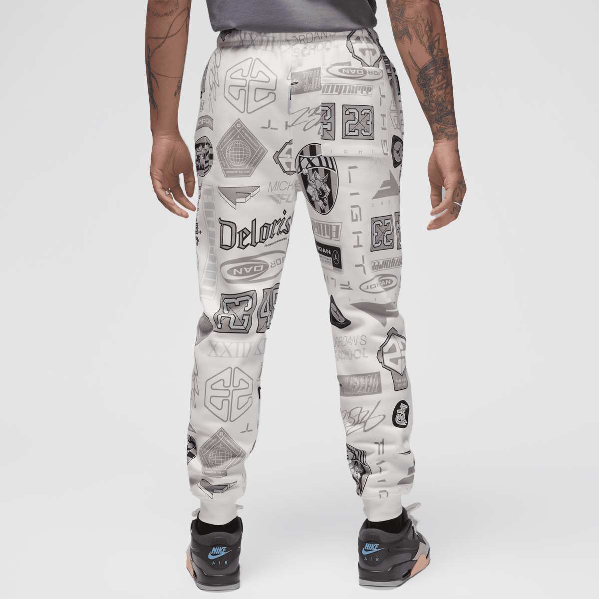 Jordan Essentials All Over Print Fleece Pants men Trainingsbroeken beige Maat S Kleding