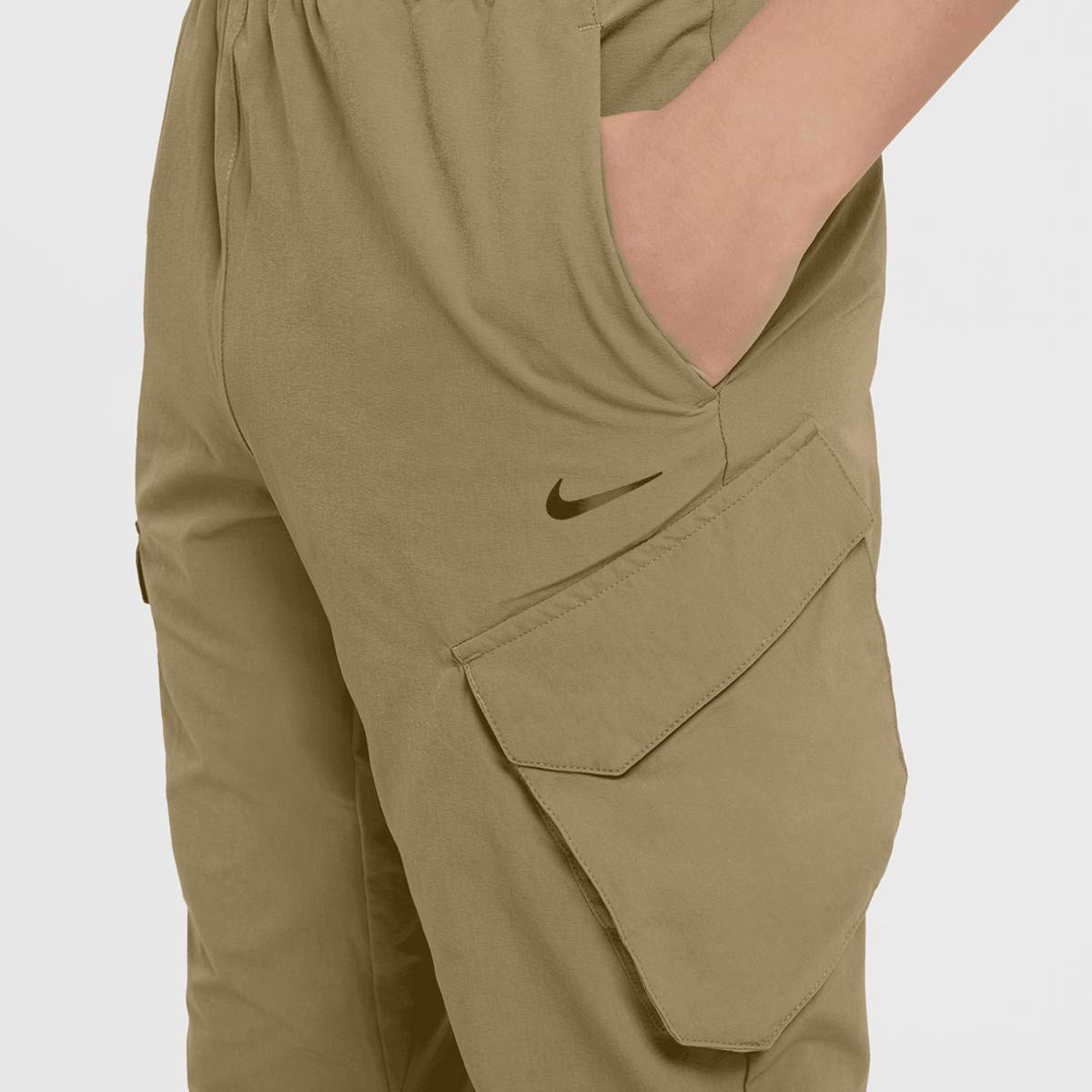 Nike Sportswear City Utility Cargo Pants unisex Cargobroeken beige Kleding