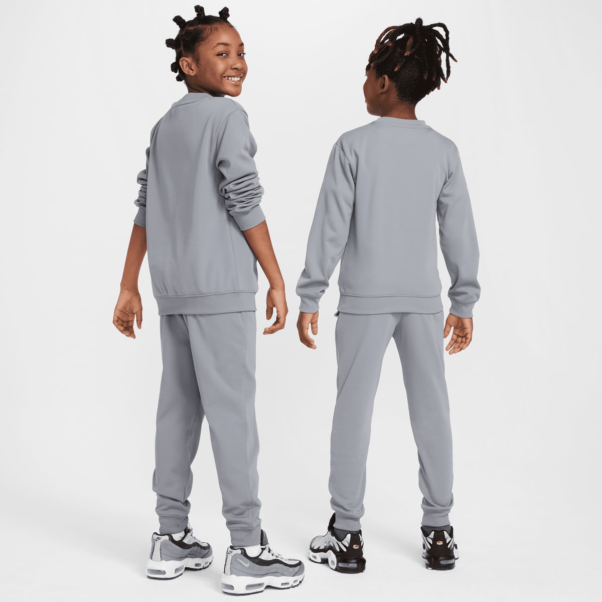 Nike Sportswear Tracksuit unisex Trainingspakken grijs Kleding